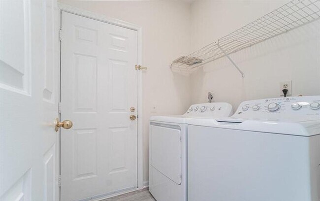 Building Photo - 13116 Holly Leaf Ct