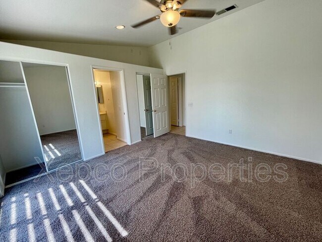 Building Photo - 79225 Laurie Ct