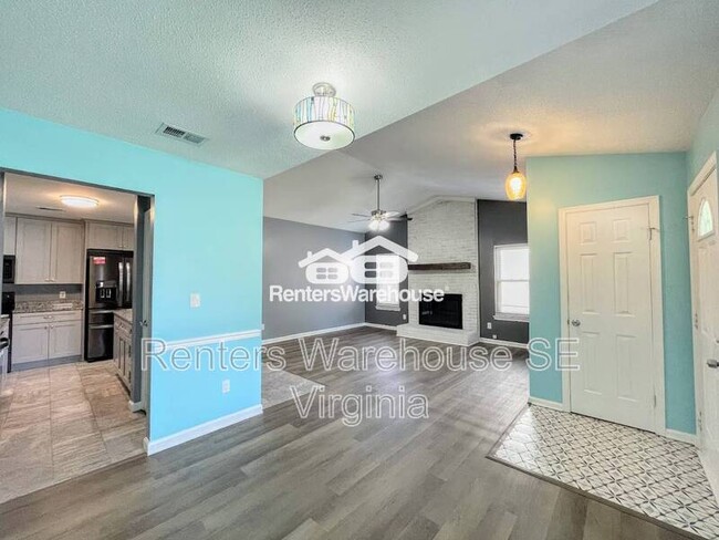 Building Photo - 1517 Glenmont Ct