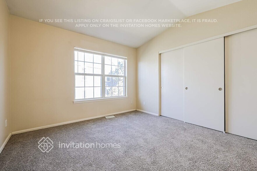 Building Photo - 11812 E Kepner Dr