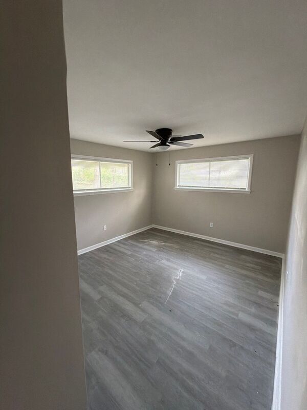 Building Photo - 228 Catalina Cir