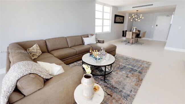 Building Photo - 5601 Collins Ave