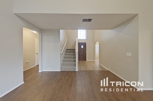 Building Photo - 820 Norfolk Dr
