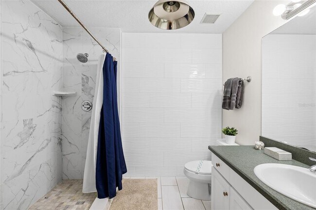 Building Photo - 304 N Matanzas Ave