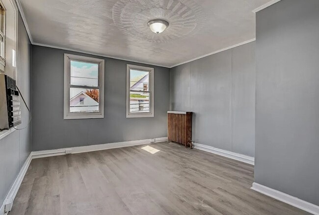 Building Photo - 260 S Hancock St