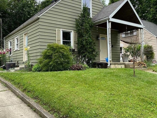 Building Photo - 3 bedroom 1 bath