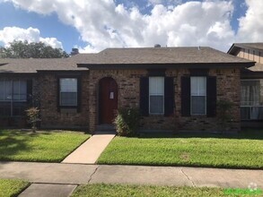 Building Photo - 1503 Barcelona Way Dr