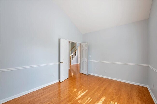 Building Photo - 5922 Brookmere Ct SE