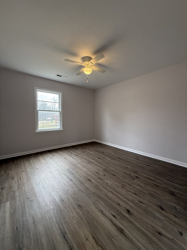 Building Photo - Section 8 Welcome!!! "Charming 4-Bedroom Home in Huntsville's Heart - 1,419 Sq. Ft. of Comfort!"