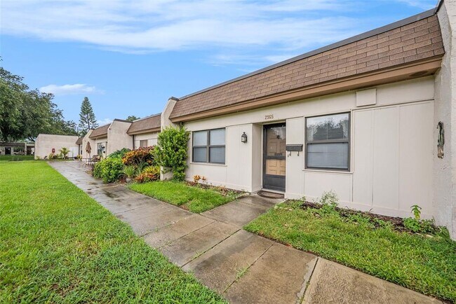 Primary Photo - 2965 Flint Dr N