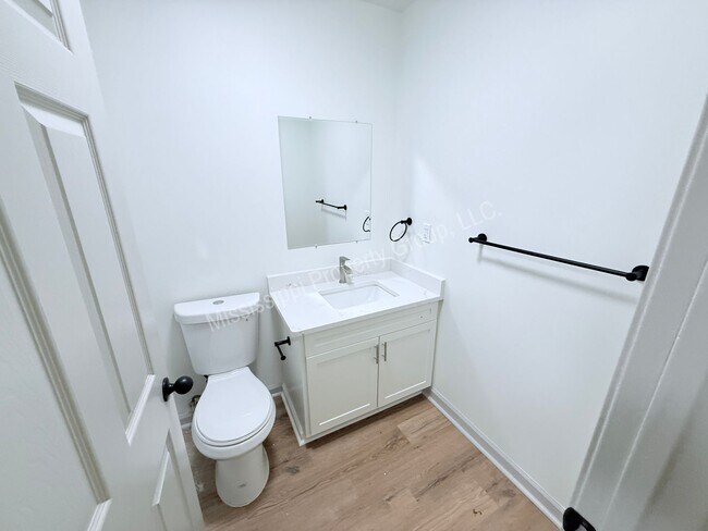 Building Photo - 3BR/3BA For Rent Short Term