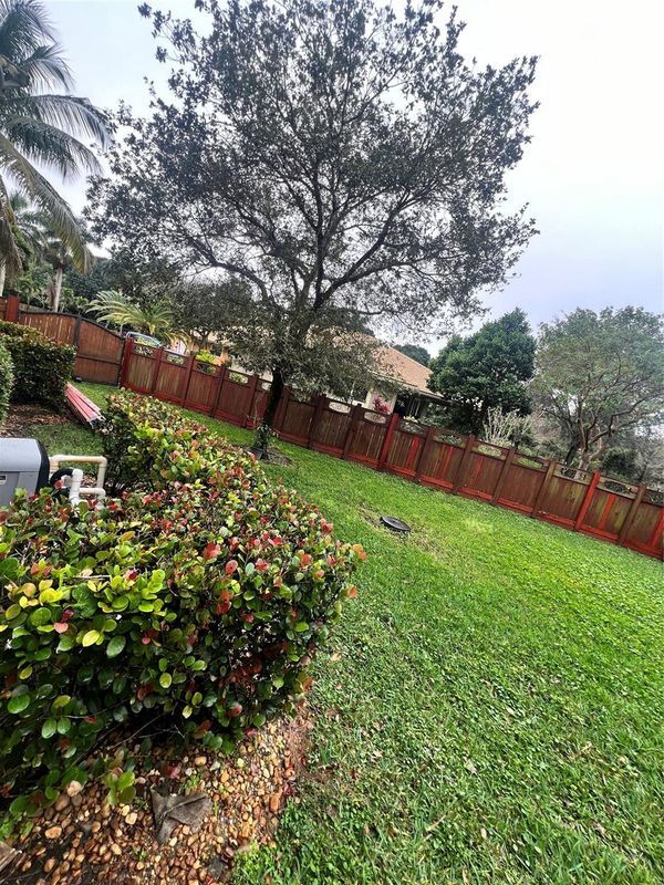 Building Photo - 6301 SW 58th Ct
