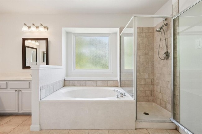 Building Photo - 1106 Redbird Dr