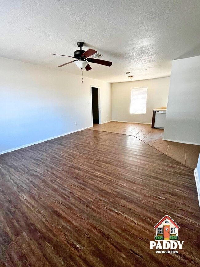 Building Photo - 102 Farm to Market 1001