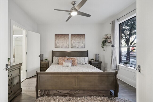 Building Photo - 1717 Silver St