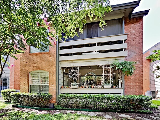 Building Photo - 3401 Monticello Park Pl