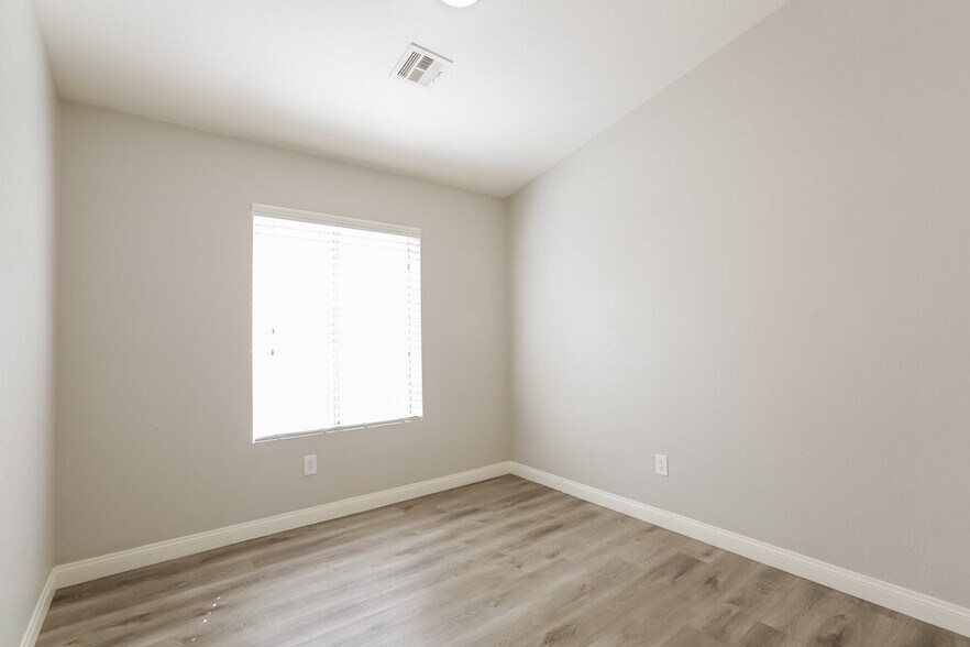 Building Photo - 3840 Quail Creek Dr