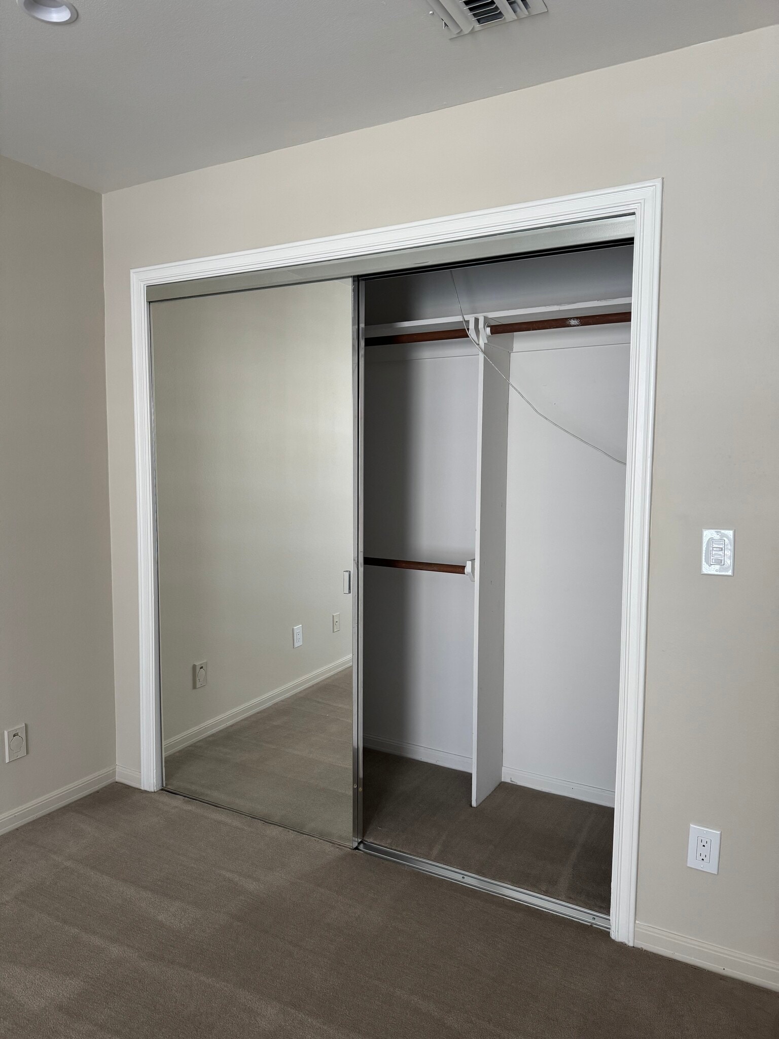 Bedroom closet - 18850 Hatteras St