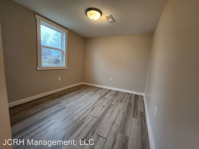 Building Photo - 3 br, 1 bath House - 2118 W Phelps