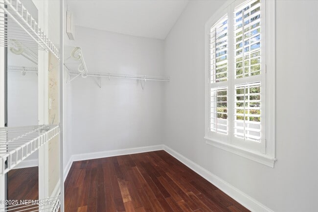 Building Photo - 713 Carthage Pl