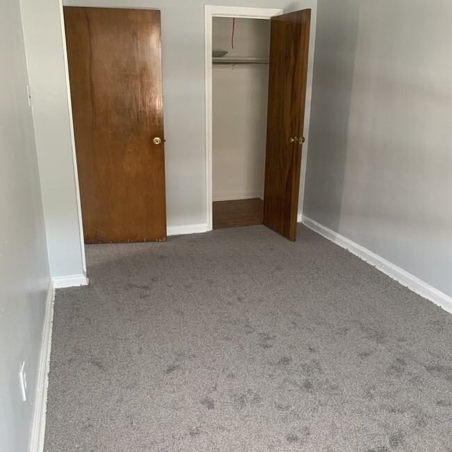 2nd Bedroom area - 6324 Crescentville Rd