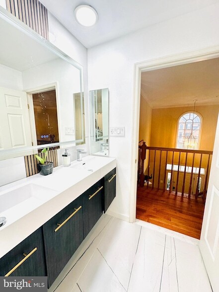 Building Photo - 17816 Singh Ct