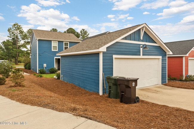 Building Photo - 259 Legacy Lakes Way