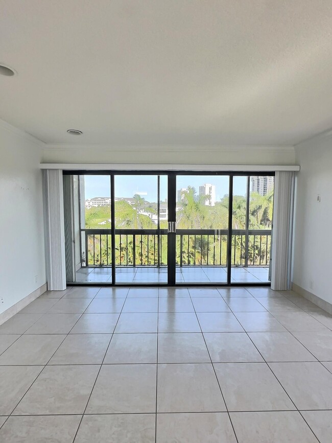 Building Photo - 3050 Presidential Way