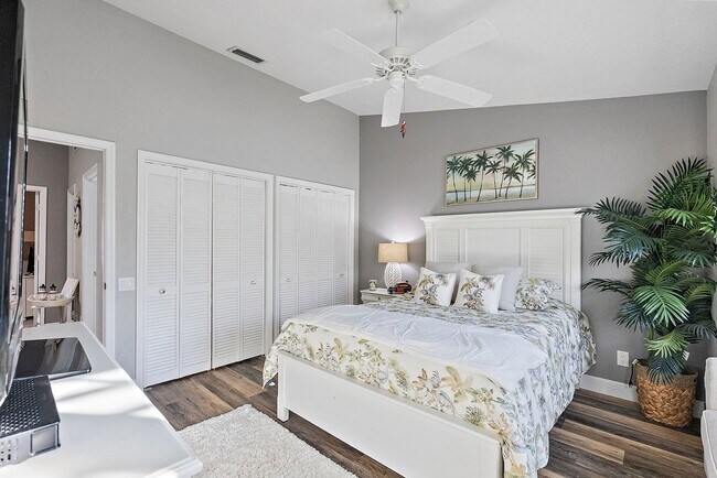 Building Photo - Two Bedroom/Two and a half bath gated townhome.