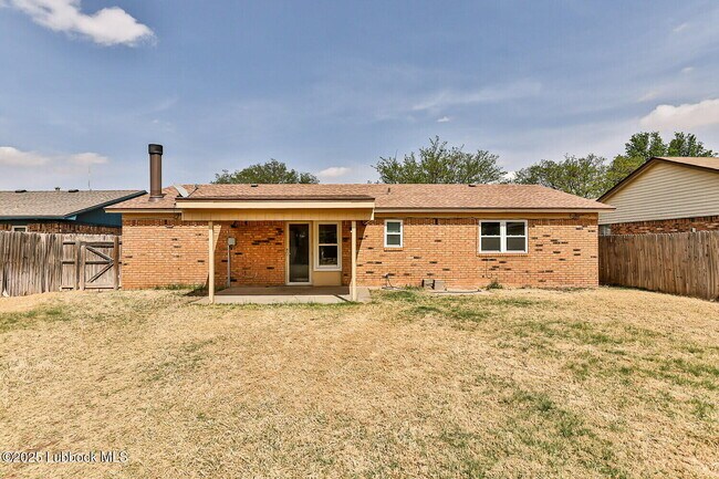 Building Photo - 8304 Fremont Ave