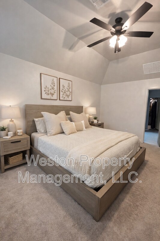 Building Photo - 9212 SW 41st St