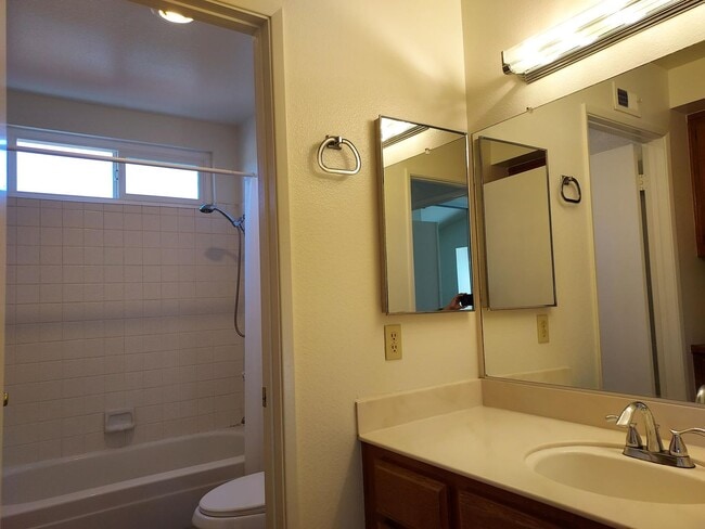 Building Photo - Rancho Penasquitos - 4bed/3bath Single-Two Story Family Home with 2 Car Garage (PRE-LEASING FOR A...