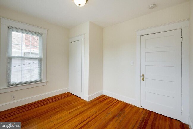 Building Photo - 4209 Ellicott St NW