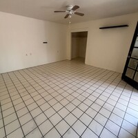 Building Photo - 419 W 13
