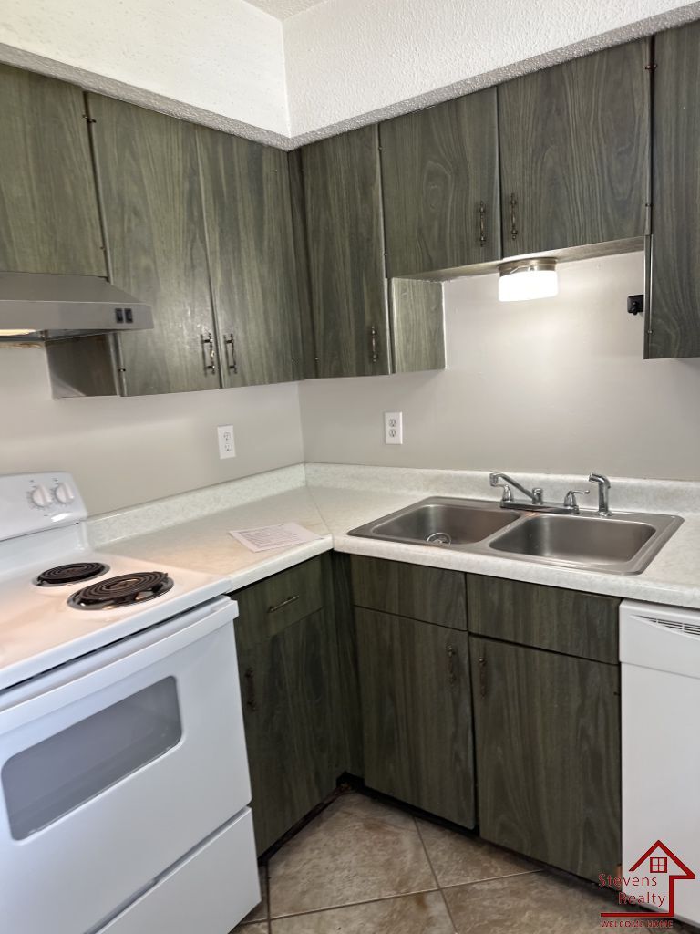 Building Photo - 4142 Willard Dr
