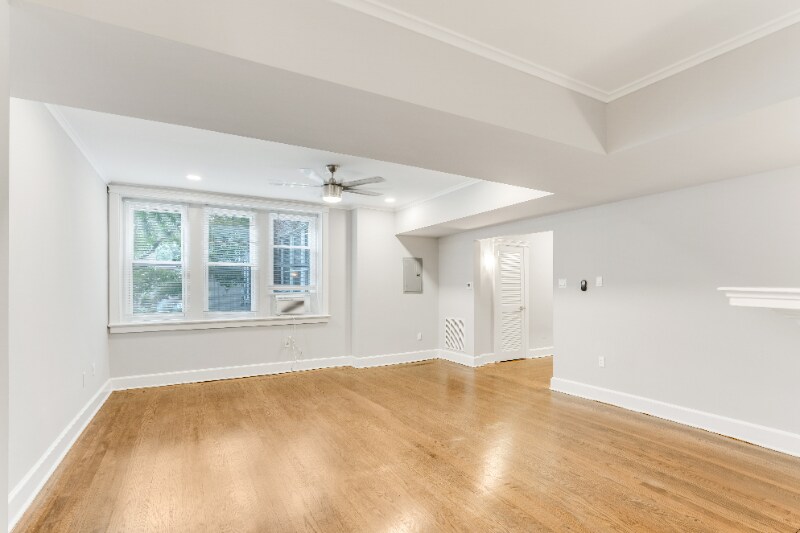 Building Photo - 6600 Lincoln Dr