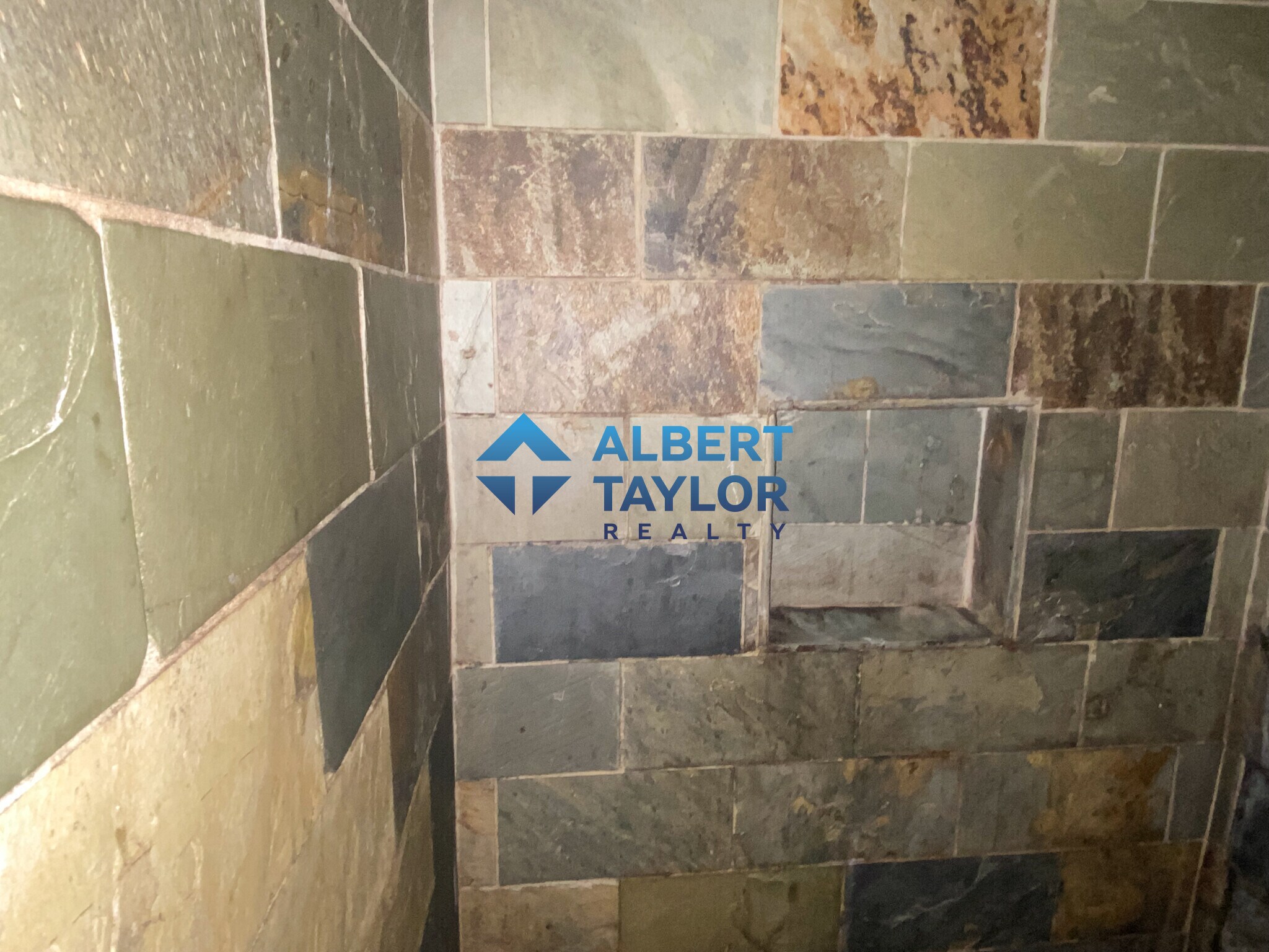 Building Photo - 1 Parker Hill Ter