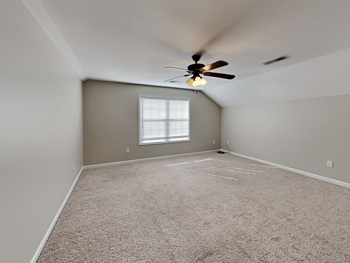 Building Photo - 412 Icicle Ct