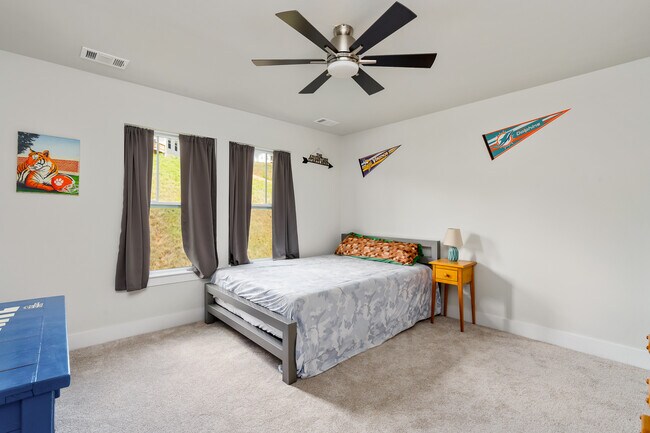 Building Photo - 218 Grange Vly Ln