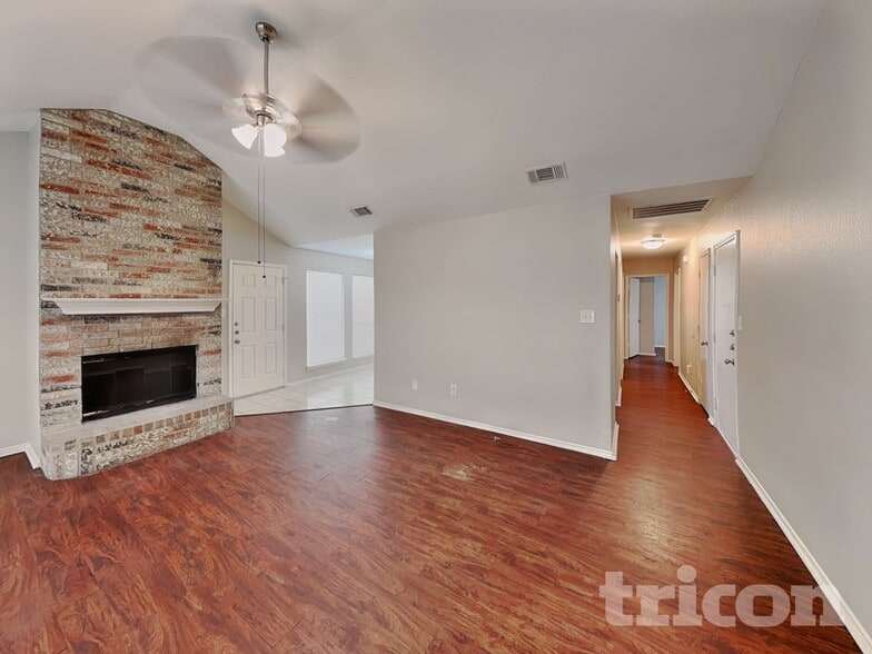 Building Photo - 2709 Star Ave