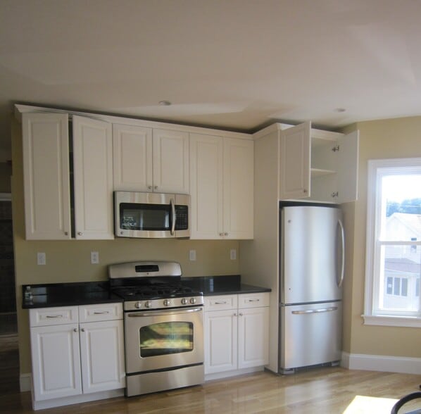 Building Photo - 57 Greenleaf Ave