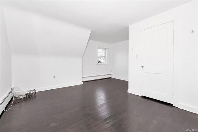 Building Photo - 60 Highview Ave