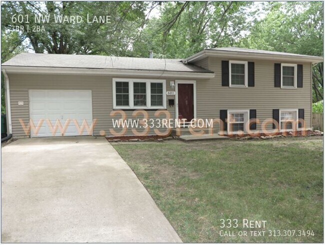 Building Photo - You'll be able to move around in this one ...