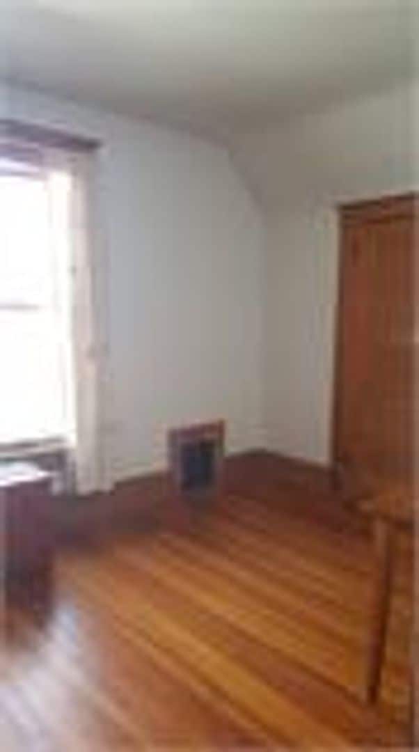 Building Photo - 1723 7th Ave