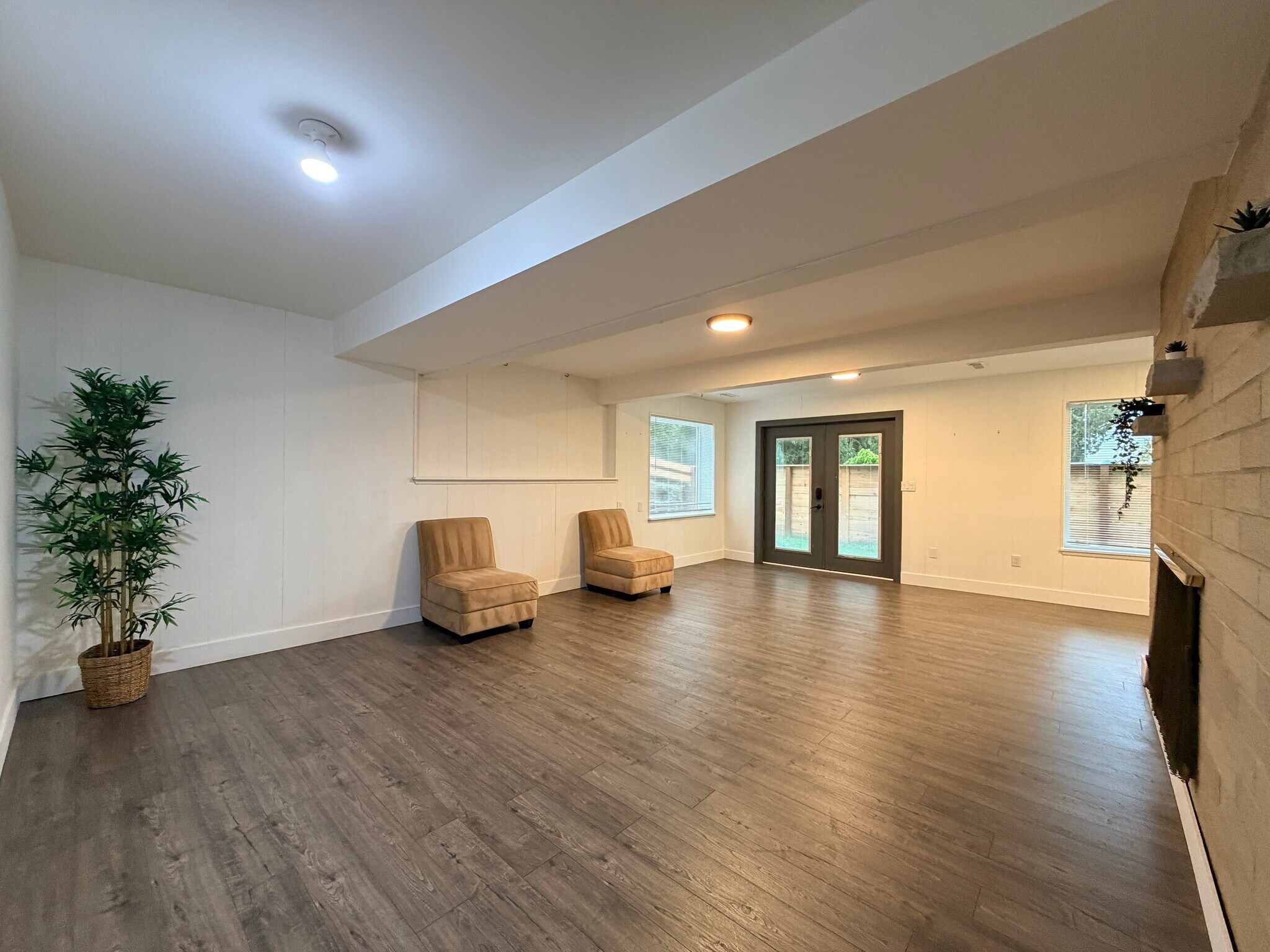 Building Photo - 16304 47th Pl S