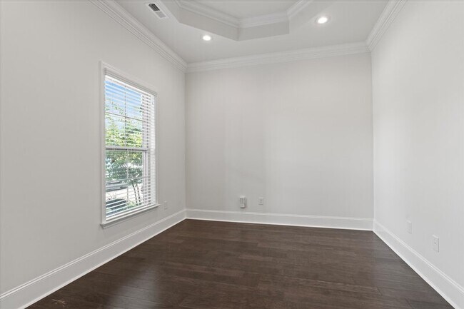 Building Photo - 121 Hilltop Ridge Dr