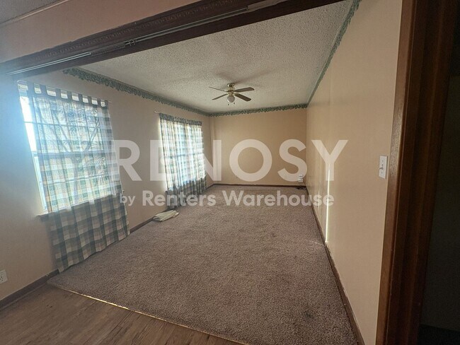 Building Photo - 1501 Briarwood Blvd