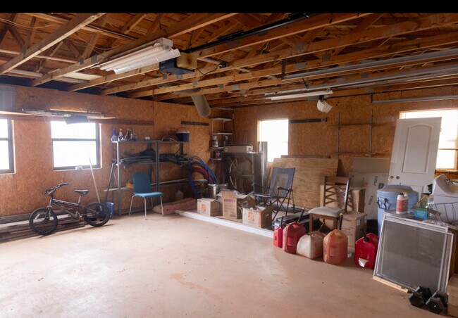 Building Photo - 30507 N 2960 Rd
