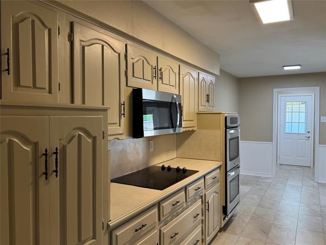 Building Photo - 3786 Weeburn Dr