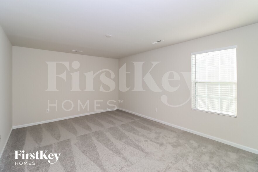 Building Photo - 206 Brentwood Dr